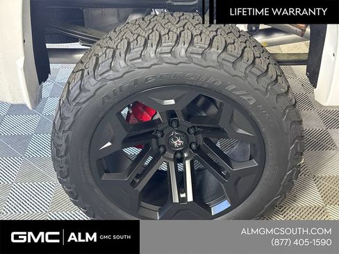 New 2026 GMC Sierra 1500 AT4 w/ AT4 Premium Package AWD/4WD image 19