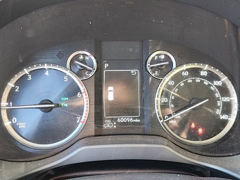 Used 2020 Lexus GX 460 Luxury image 14