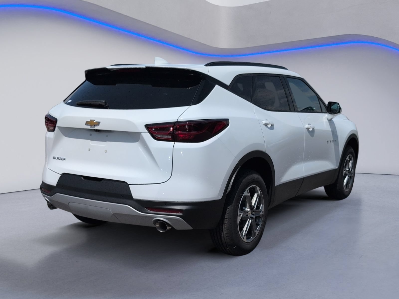 New 2026 Chevrolet Blazer LT w/ Convenience Package FWD image 3