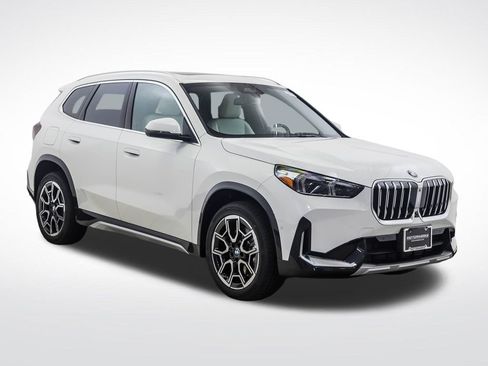 New 2026 BMW X1 xDrive28i w/ Technology Package AWD/4WD image 7