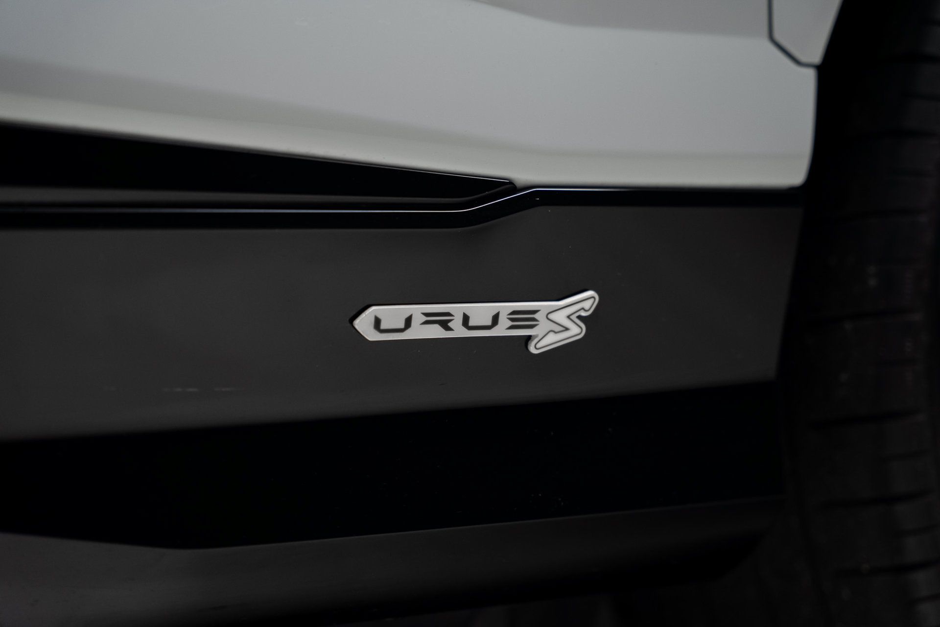 Used 2024 Lamborghini Urus S AWD/4WD image 23