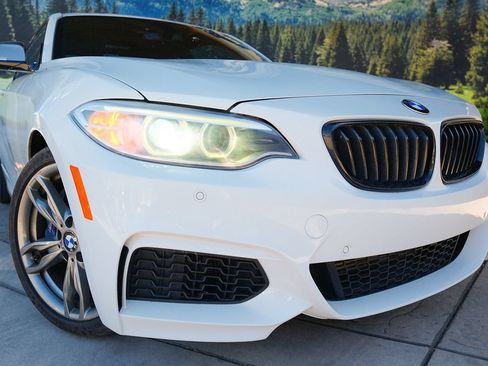 Used 2015 BMW M235i Coupe RWD image 7