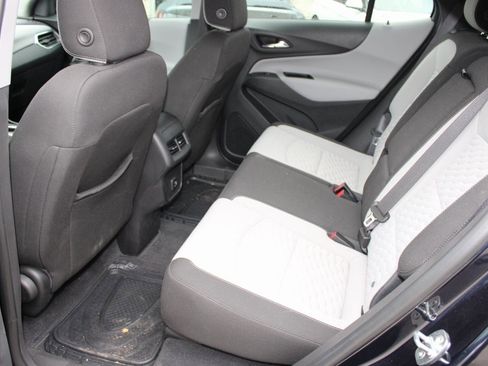 Used 2020 Chevrolet Equinox LS image 5