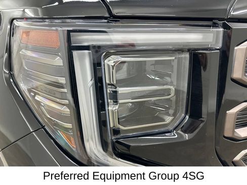 Used 2023 GMC Sierra 1500 AT4X w/ AT4X AEV Edition AWD/4WD image 16