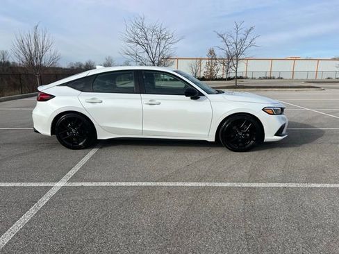 Used 2024 Honda Civic Sport image 10