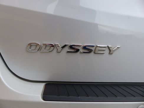 Used 2024 Honda Odyssey Elite image 17