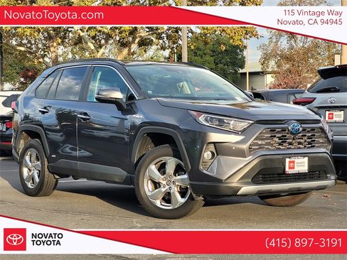 Used 2021 Toyota RAV4 Limited image 1
