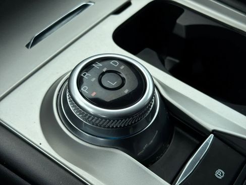 Certified 2022 Ford Explorer XLT image 32