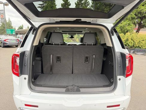 Used 2022 GMC Acadia Denali w/ Denali Ultimate Package AWD/4WD image 22