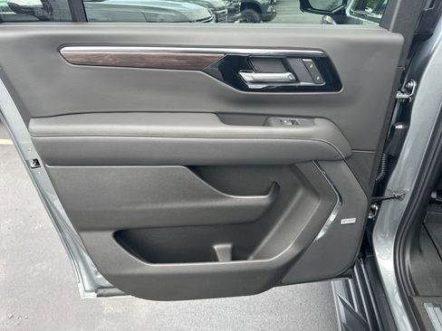 New 2026 Chevrolet Suburban Premier w/ Sun And Tow Package image 36