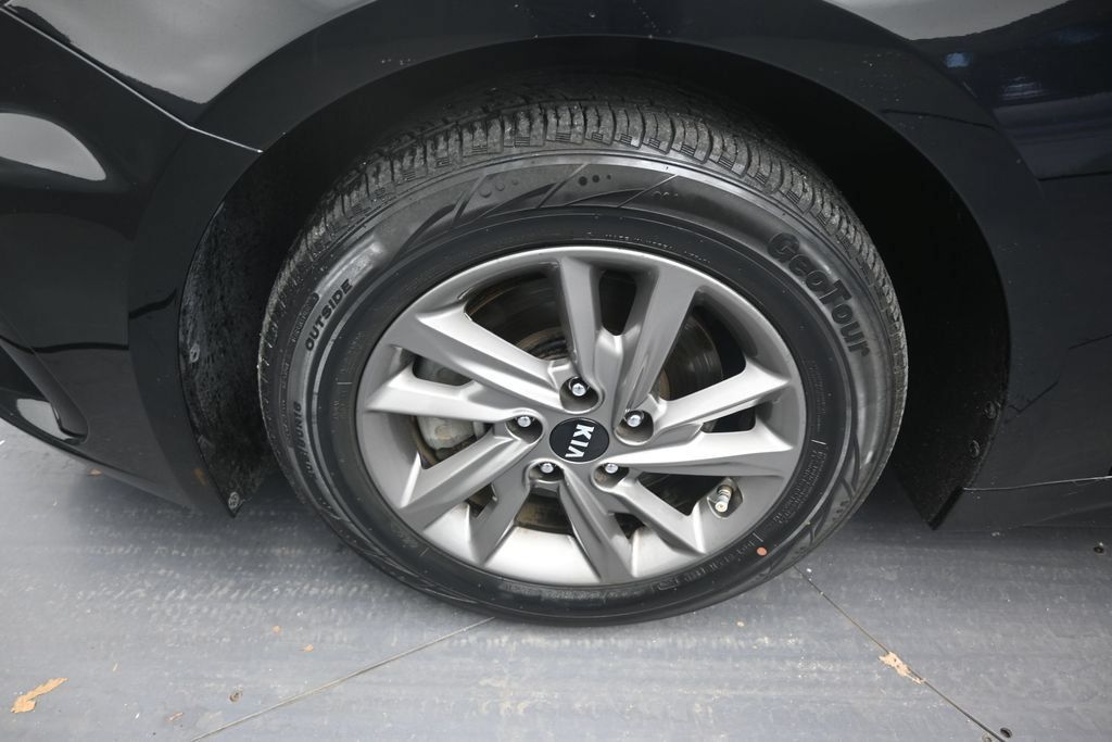 Used 2020 Kia Optima LX FWD image 9