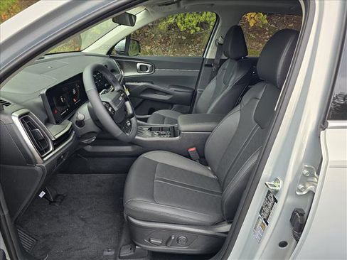 New 2026 Kia Sorento S w/ S Panoramic Sunroof Package image 5