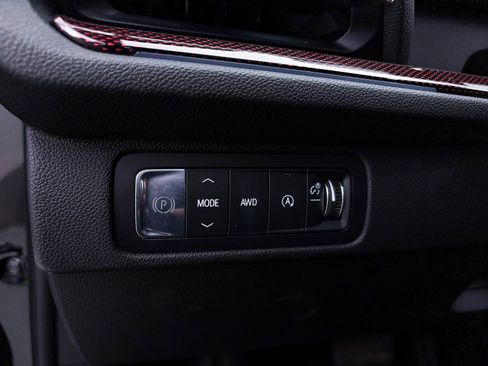 Used 2024 Chevrolet Traverse RS w/ LPO, Floor Liner Package AWD/4WD image 21