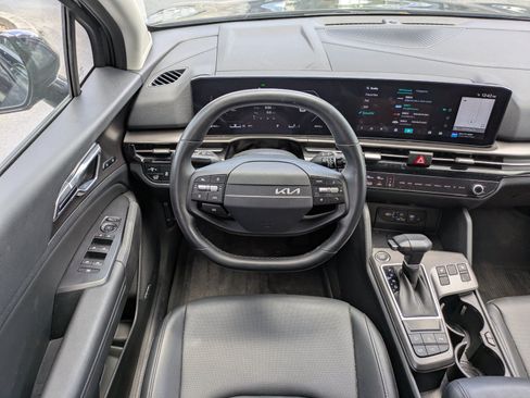 Certified 2026 Kia Sportage SX FWD image 14