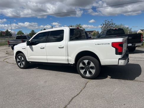 Used 2023 Ford F150 Lightning Platinum AWD/4WD image 18