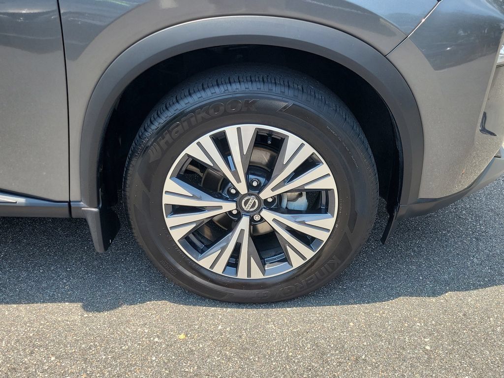 Used 2021 Nissan Rogue SV w/ Premium Package AWD/4WD image 6