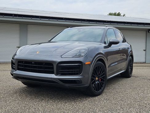 Certified 2021 Porsche Cayenne GTS AWD/4WD image 1