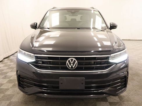 Used 2023 Volkswagen Tiguan SE R-Line AWD/4WD image 4