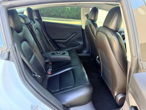 Used 2019 Tesla Model 3 Standard Range Plus RWD image 16