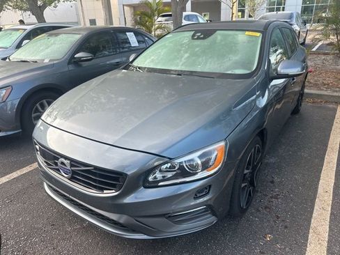 Used 2018 Volvo V60 T5 Dynamic w/ Vision Package image 5