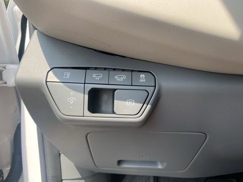 New 2026 Kia EV9 Wind image 29