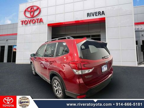 Used 2022 Subaru Forester Premium AWD/4WD image 7