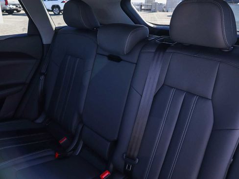 New 2025 Audi Q5 Premium Plus image 23