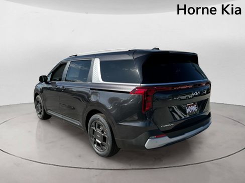 New 2026 Kia Carnival EX FWD image 5