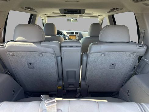 Used 2009 Toyota Highlander Limited AWD/4WD image 27