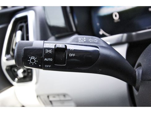Certified 2023 Kia Sorento SX AWD/4WD image 19