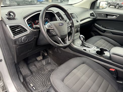 Used 2018 Ford Edge SEL image 8