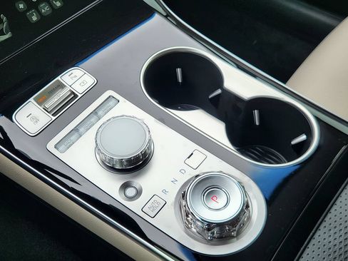 New 2026 Genesis GV70 2.5T AWD/4WD image 15