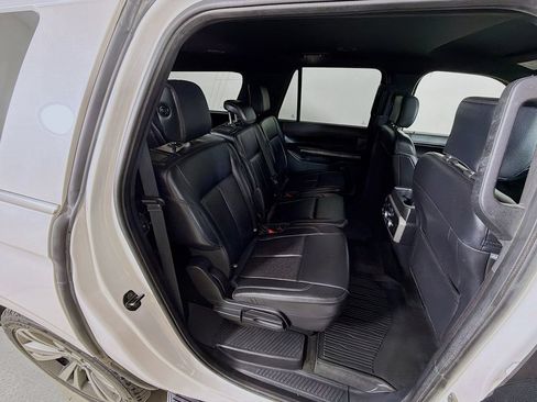 Used 2019 Ford Expedition Max XLT w/ Equipment Group 202A AWD/4WD image 25