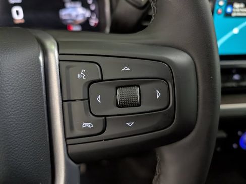 Used 2026 GMC Sierra 1500 SLT AWD/4WD image 18