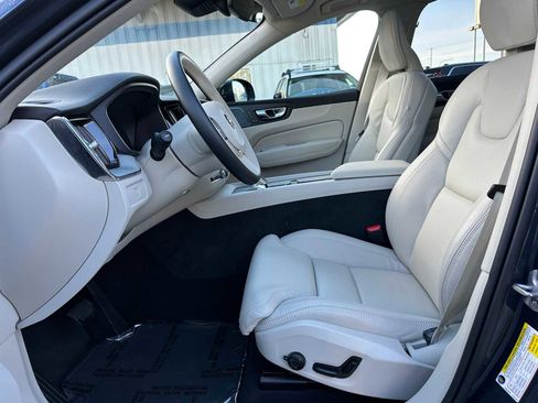 Used 2025 Volvo XC60 B5 Ultra w/ Protection Package Premier image 19
