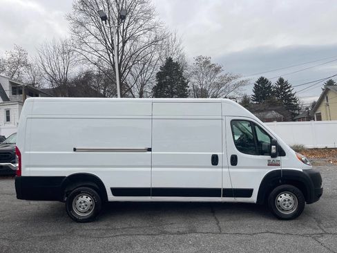 Used 2022 RAM ProMaster 3500 w/ Premium Convenience Group image 7
