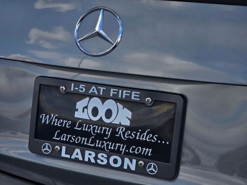 Used 2025 Mercedes-Benz C 300 4MATIC Sedan image 32