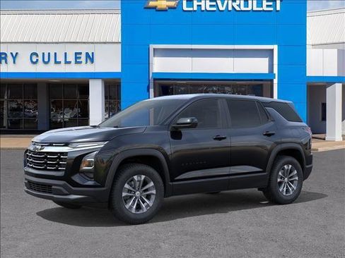 New 2026 Chevrolet Equinox LT FWD image 2