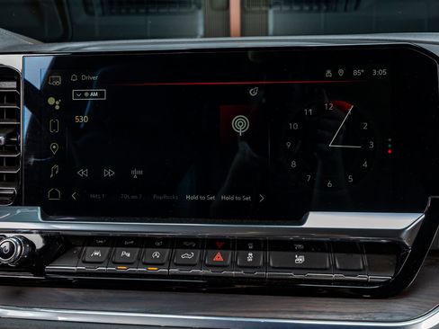 Used 2024 GMC Sierra 1500 SLT w/ SLT Premium Plus Package image 24