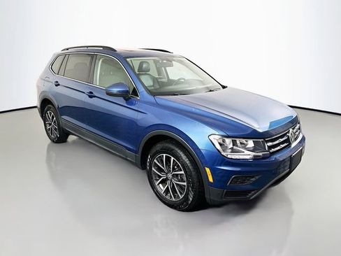 Used 2019 Volkswagen Tiguan SE w/ Panoramic Sunroof Package image 1