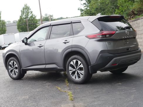 Used 2023 Nissan Rogue SV AWD/4WD image 4