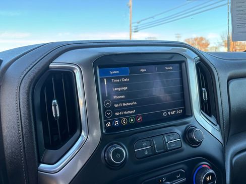 Used 2020 Chevrolet Silverado 3500 LTZ w/ LTZ Premium Package image 19