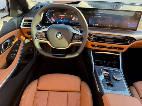 Used 2025 BMW 330i xDrive Sedan w/ M Sport Package image 21