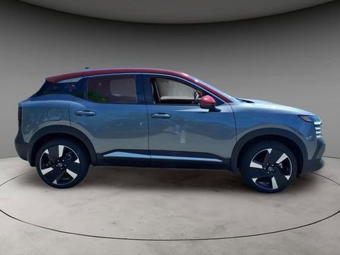 New 2026 Nissan Kicks SR w/ SR Premium Package AWD/4WD image 10