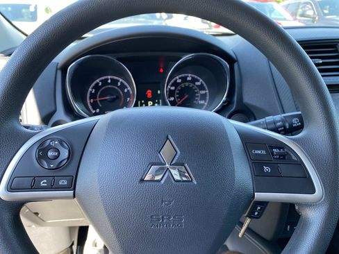 Used 2023 Mitsubishi Outlander Sport SE AWD/4WD image 15