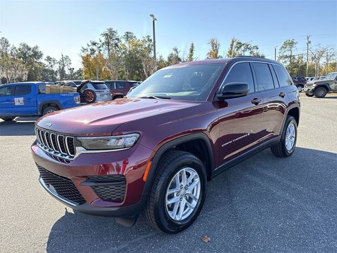 New 2025 Jeep Grand Cherokee Laredo X image 7