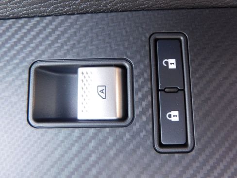 Used 2025 Mitsubishi Outlander SEL image 35