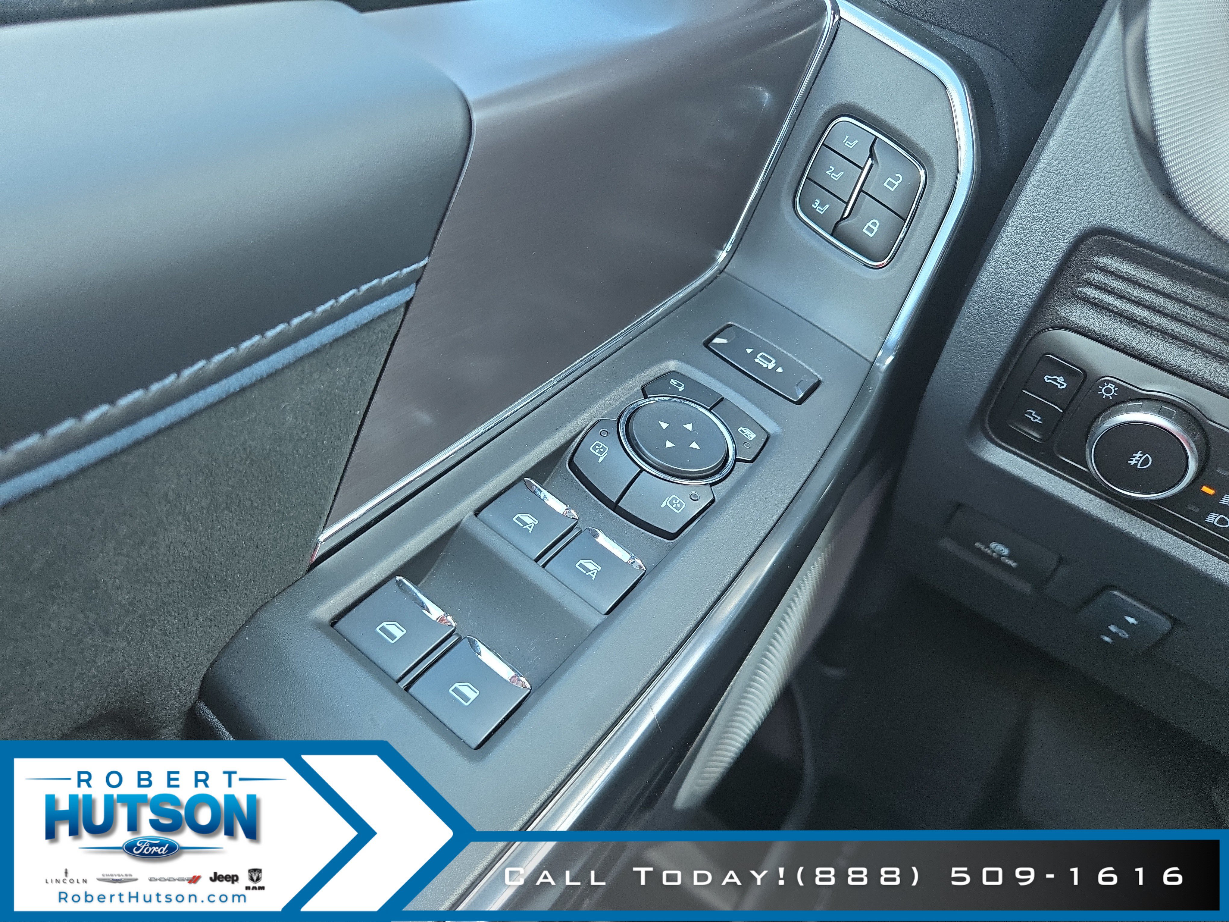 New 2026 Ford F250 Platinum AWD/4WD image 10