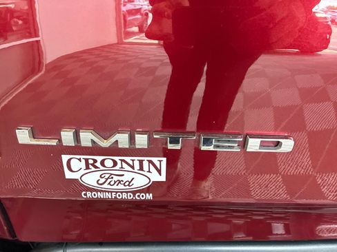 Used 2025 RAM 1500 Limited AWD/4WD image 8
