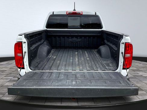 Used 2022 Chevrolet Colorado Z71 w/ Safety Package AWD/4WD image 9